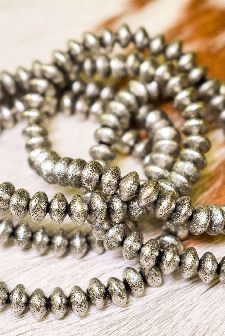 18K White Gold Plated 5 Disc Beaded Stretch Bracelet Set - Deadwood South Boutique & Company LLC