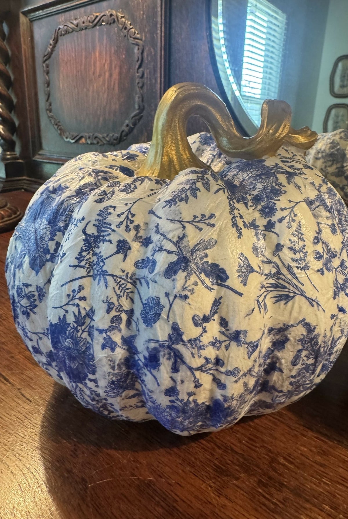 Blue medium pumpkin - Deadwood South Boutique & Company LLC