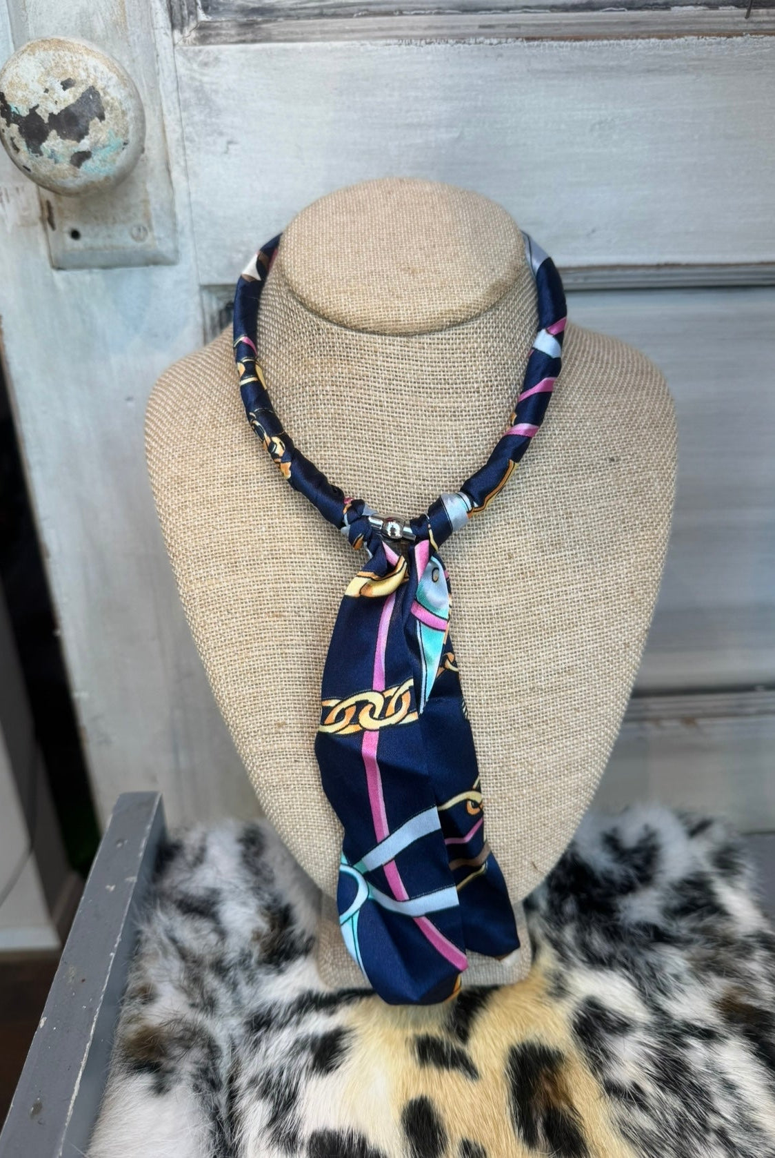 Brisby Scarf Magnetic Necklace - Deadwood South Boutique & Company LLC