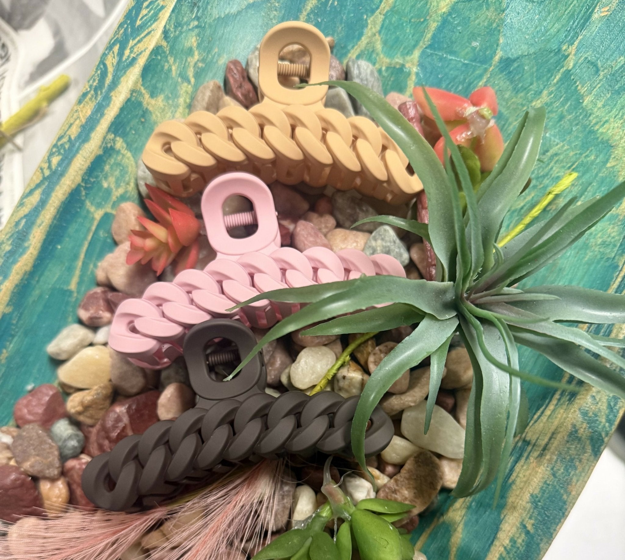 Chain Link Claw Hair Clip - Deadwood South Boutique & Company LLC
