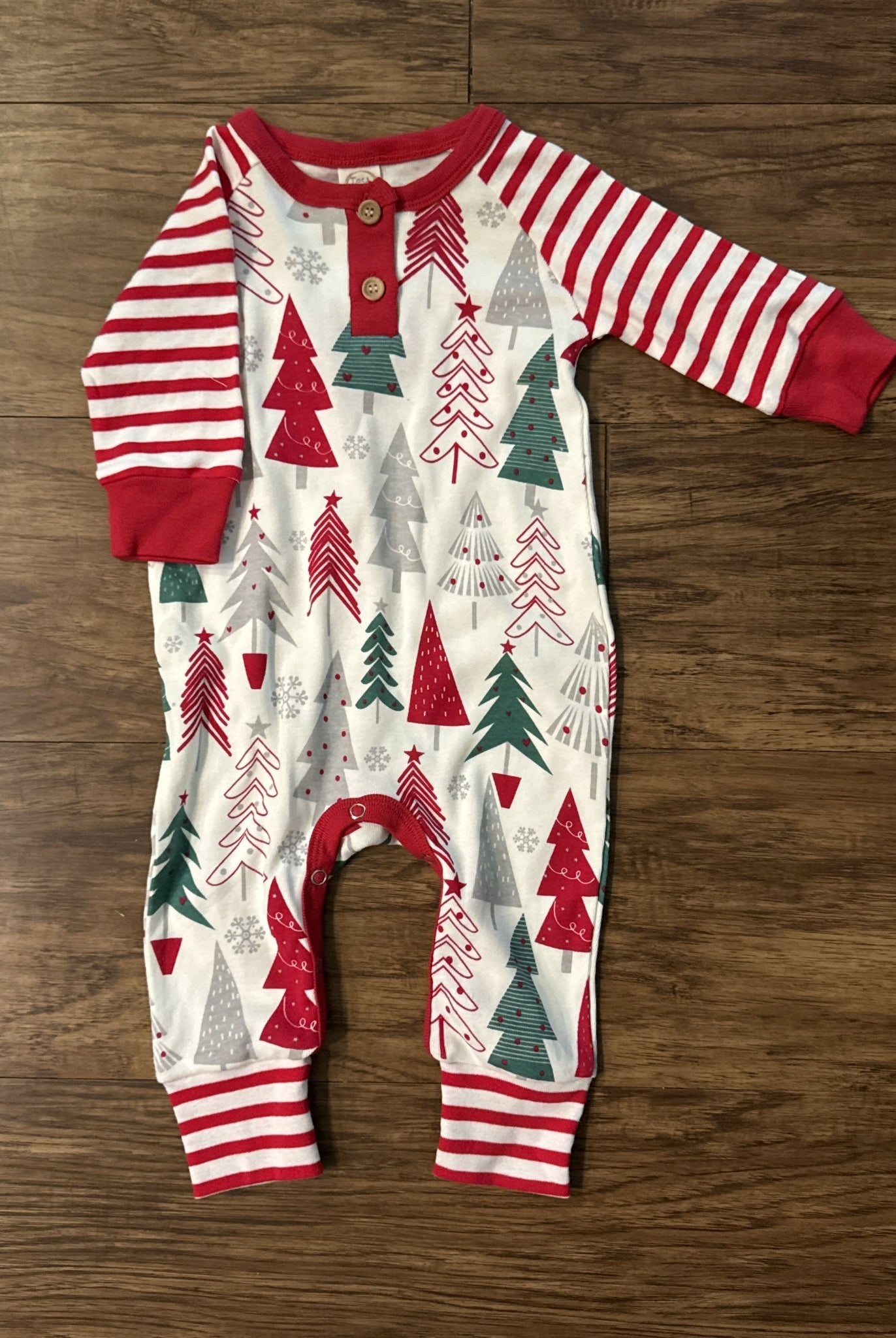Christmas Clothes - Deadwood South Boutique & Company LLC