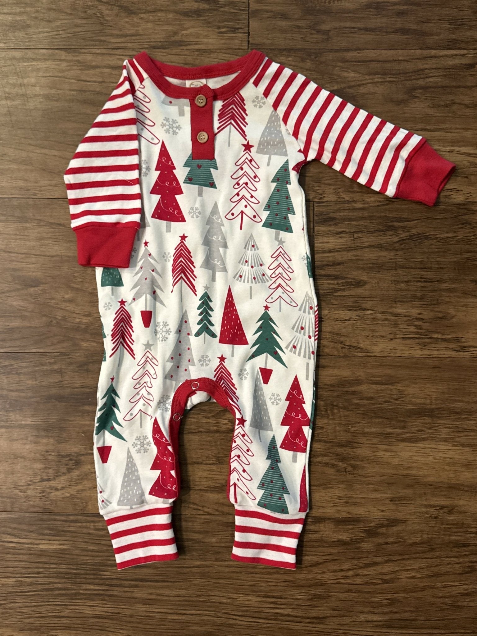 Christmas Clothes - Deadwood South Boutique & Company LLC