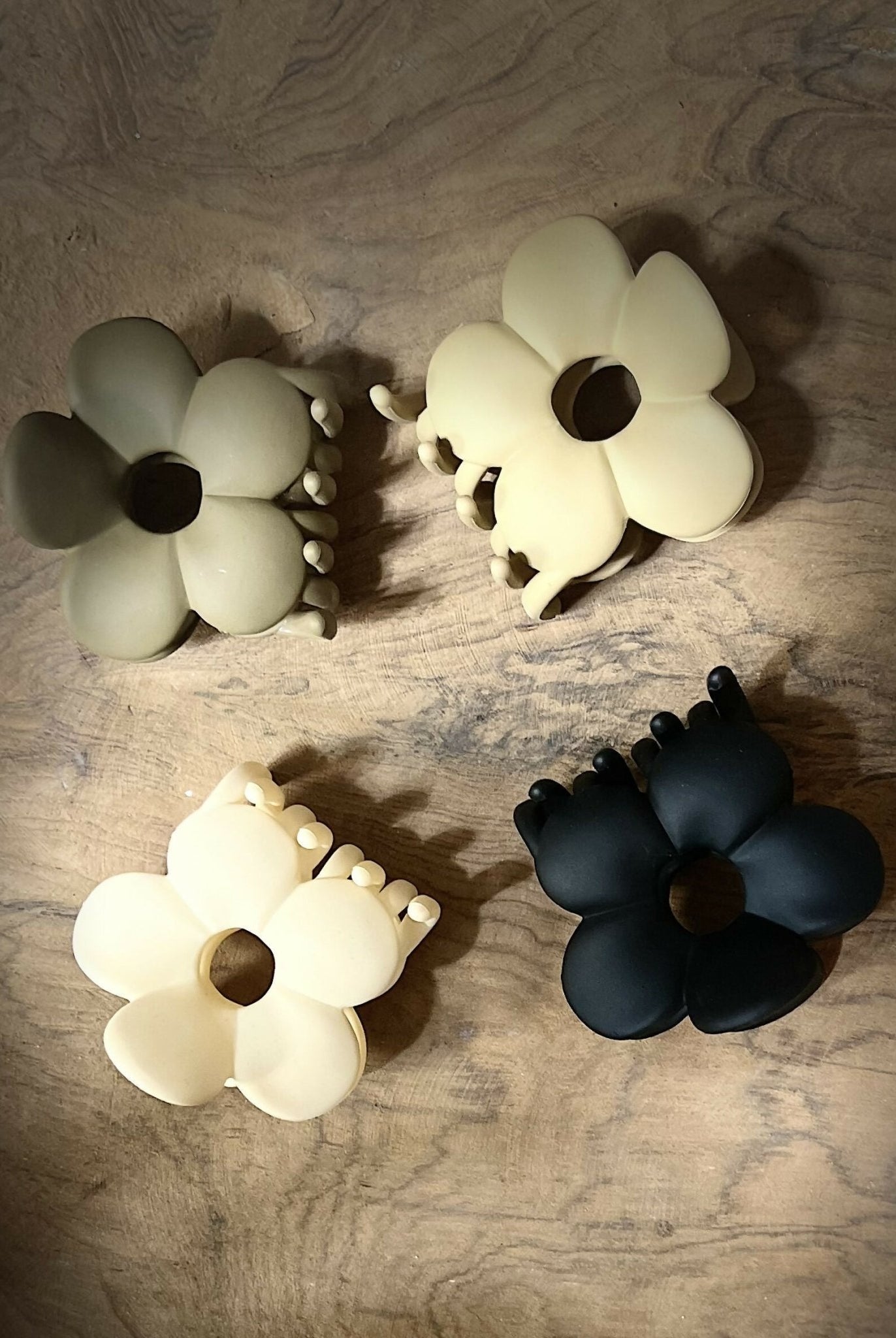 Flower Hair Clips - Deadwood South Boutique & Company LLC