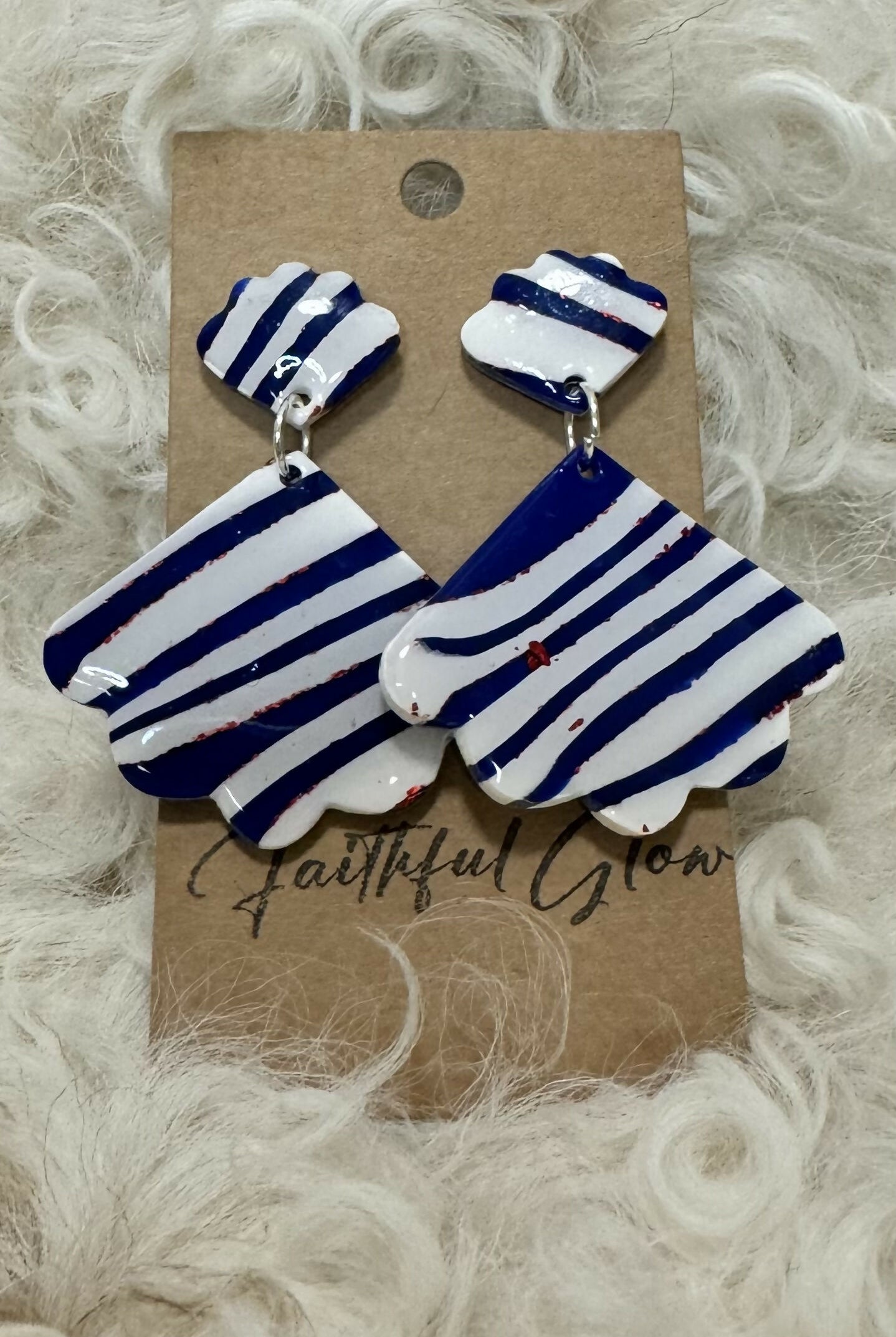 Henderson Clam-Earrings-Faithful Glow-Deadwood South Boutique, Women's Fashion Boutique in Henderson, TX