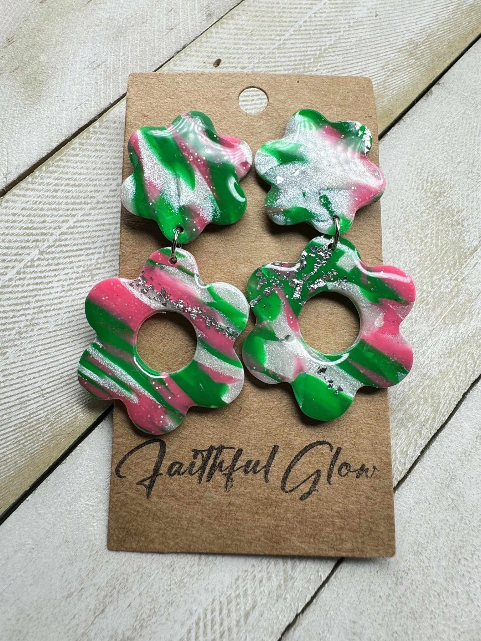 Groovy Chic Flower - Deadwood South Boutique & Company LLC