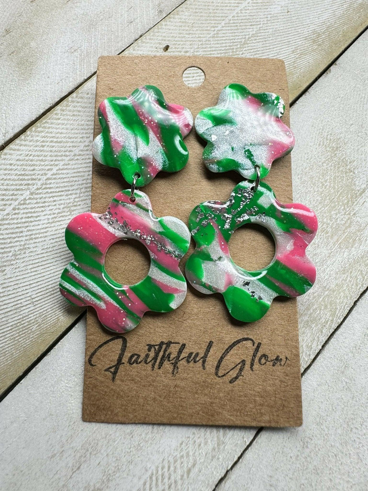 Groovy Chic Flower - Deadwood South Boutique & Company LLC