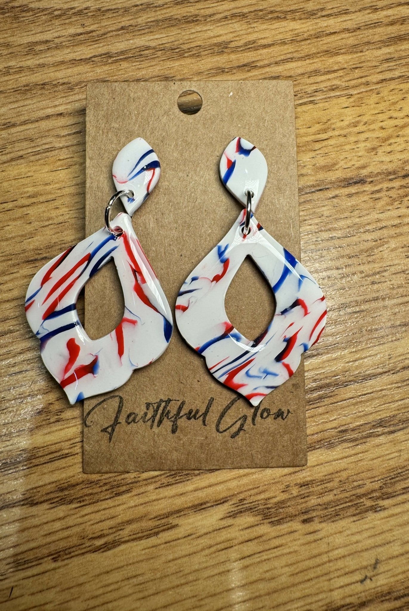 H - Town Elegant Dangle - Deadwood South Boutique & Company LLC