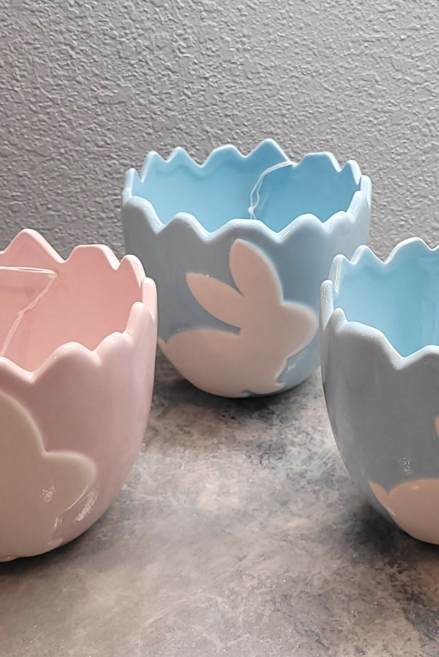 Half Easter Egg Cracked w/Bunny - Deadwood South Boutique & Company LLC