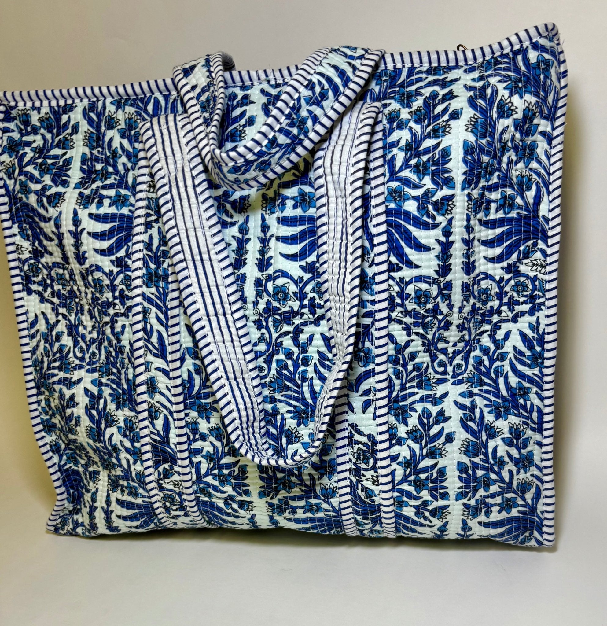 Hart and Hallow Quilted Tote Bag - Deadwood South Boutique & Company LLC