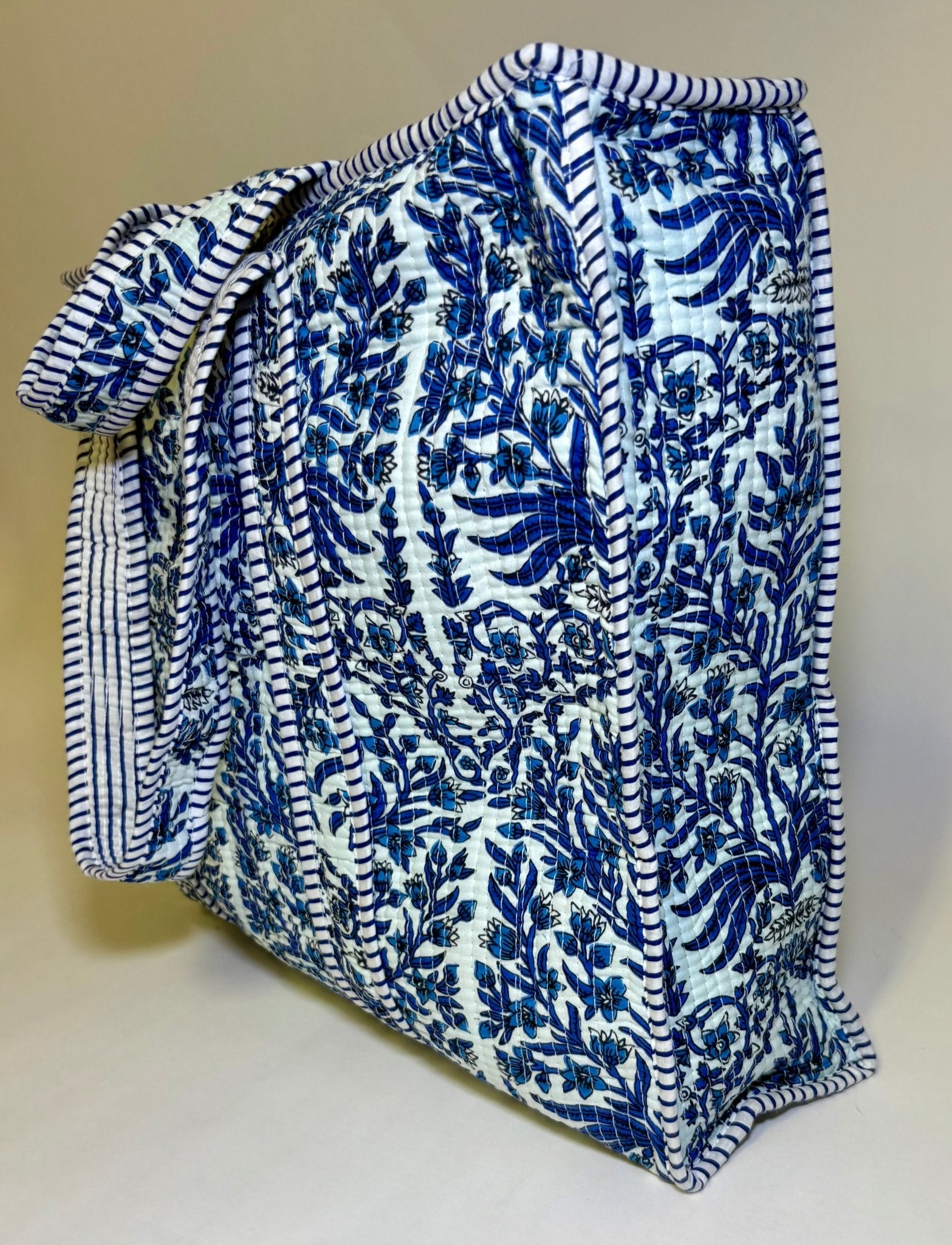 Hart and Hallow Quilted Tote Bag - Deadwood South Boutique & Company LLC