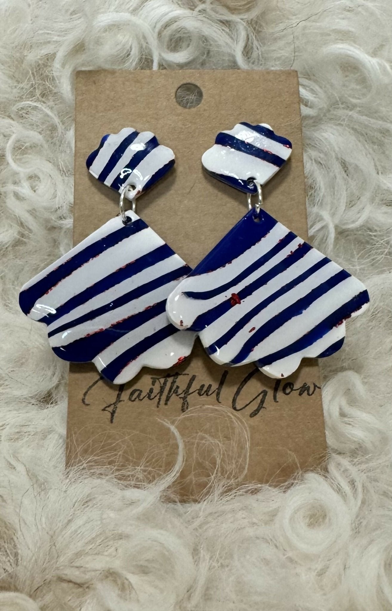 Henderson Clam - Deadwood South Boutique & Company LLC