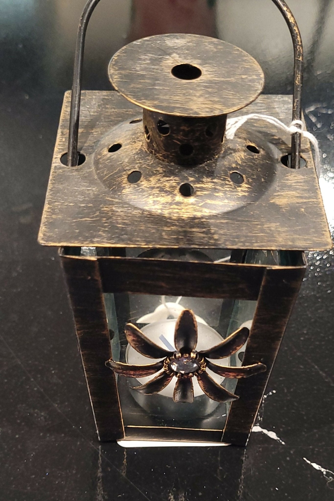 Lantern - Deadwood South Boutique & Company LLC