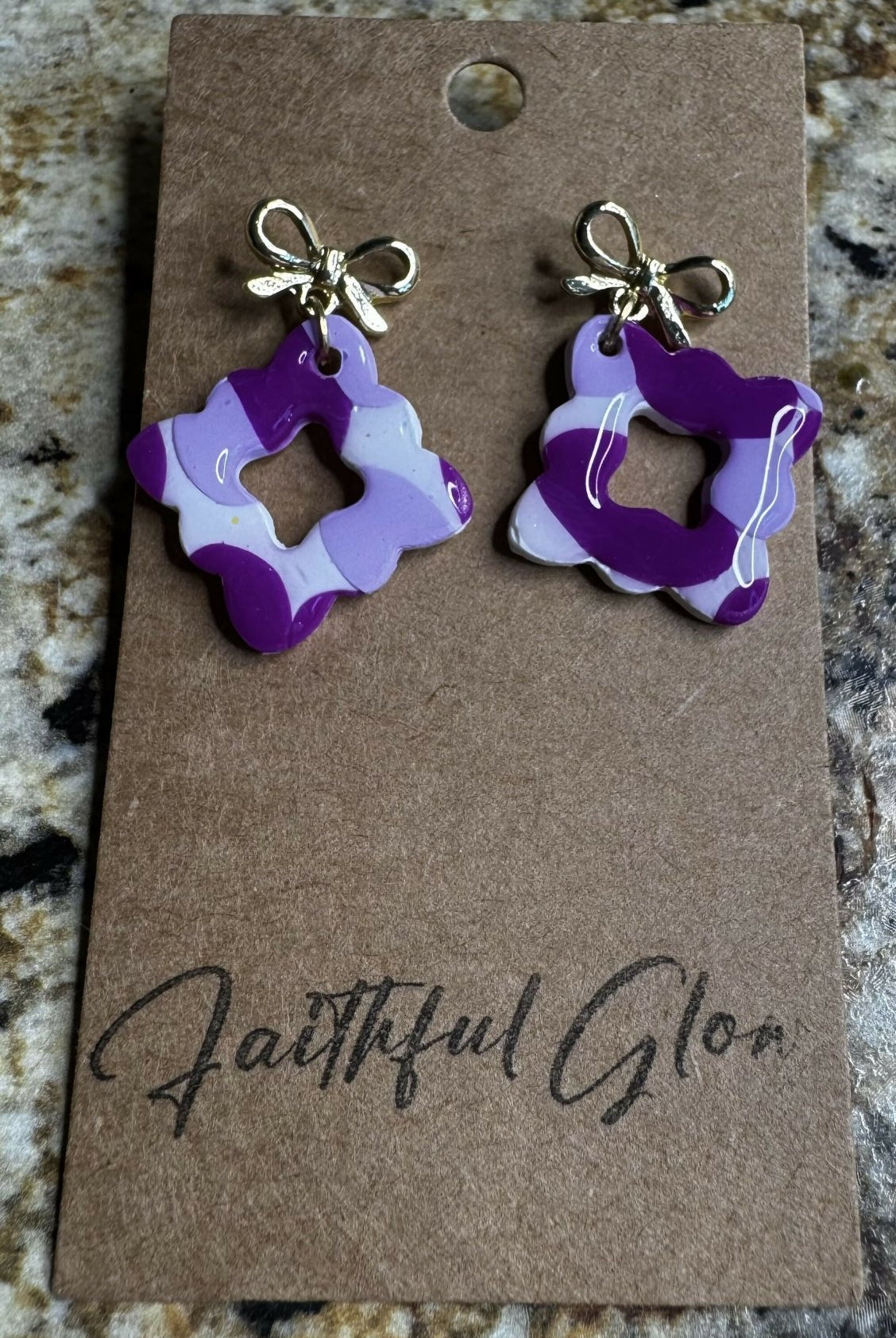 Lavender Jax Bow - Deadwood South Boutique & Company LLC