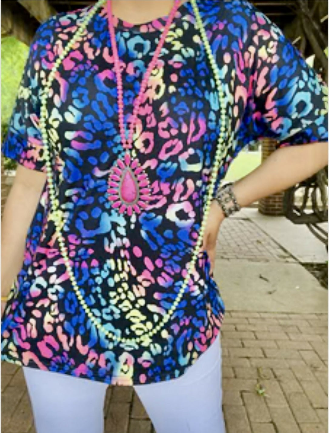 Living on the Edge Top - Deadwood South Boutique & Company LLC