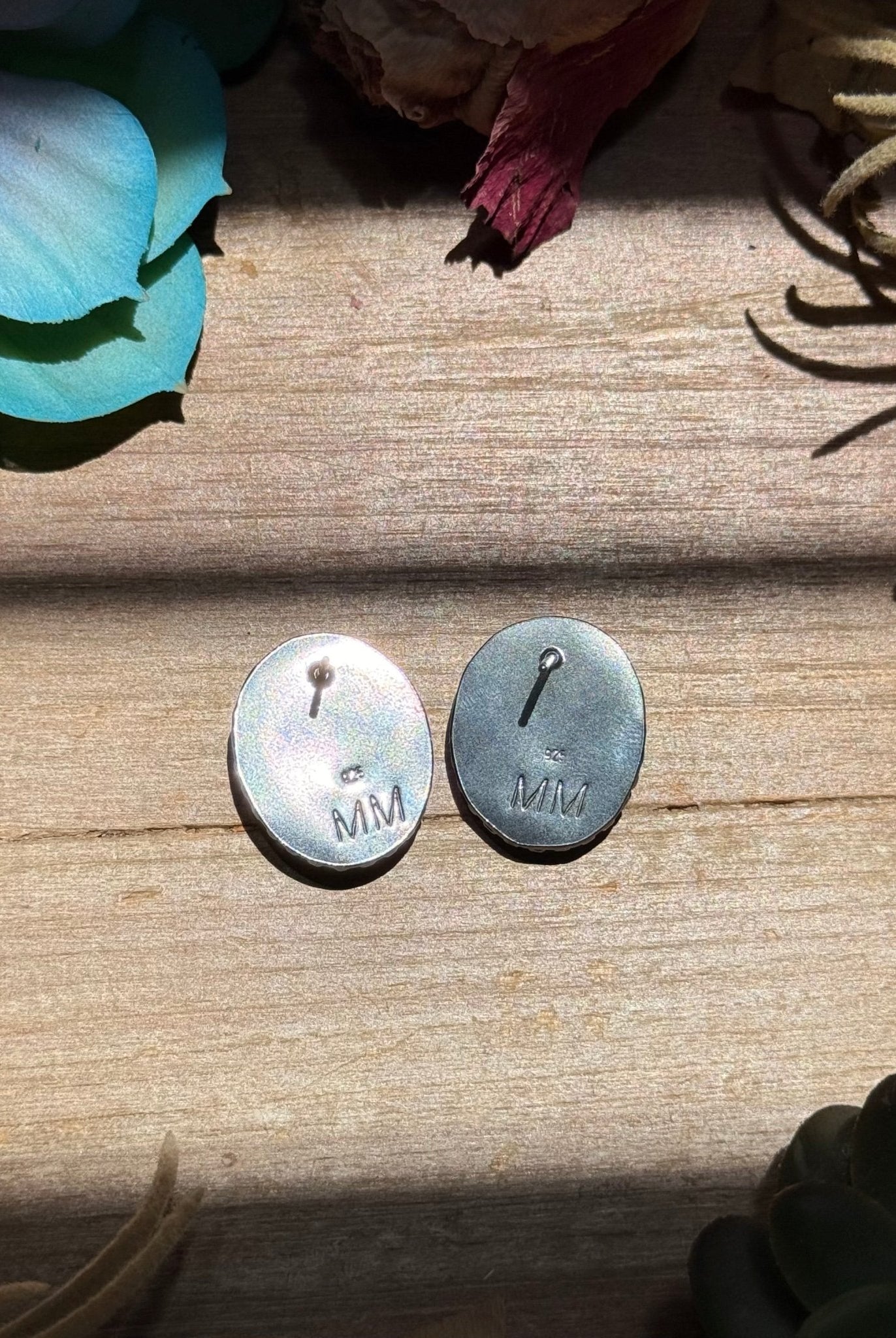 MJ Purple Spiny Oyster Oval Stud Earrings - Deadwood South Boutique & Company LLC