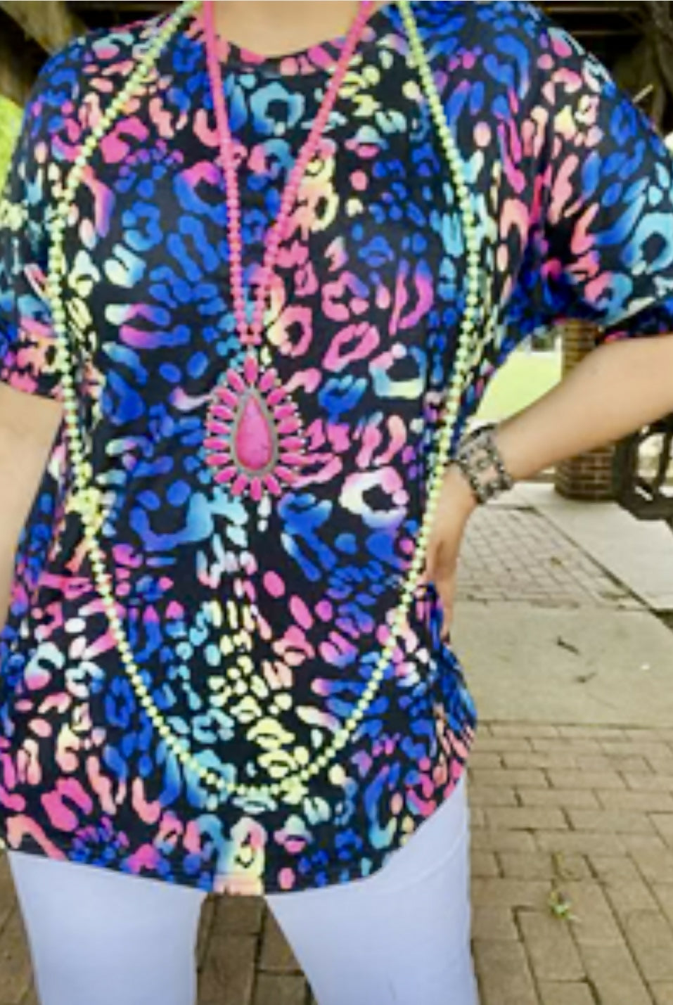 Living on the Edge Top-Short Sleeves-Vintage Cowgirl-Deadwood South Boutique, Women's Fashion Boutique in Henderson, TX