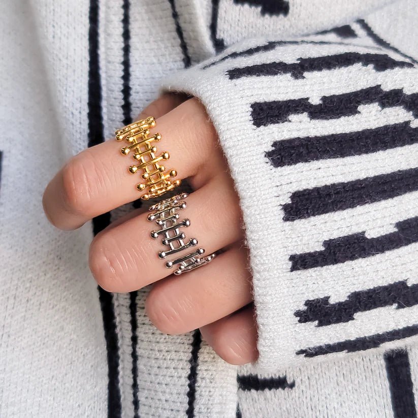 OMG No Fences Ring - Deadwood South Boutique & Company LLC