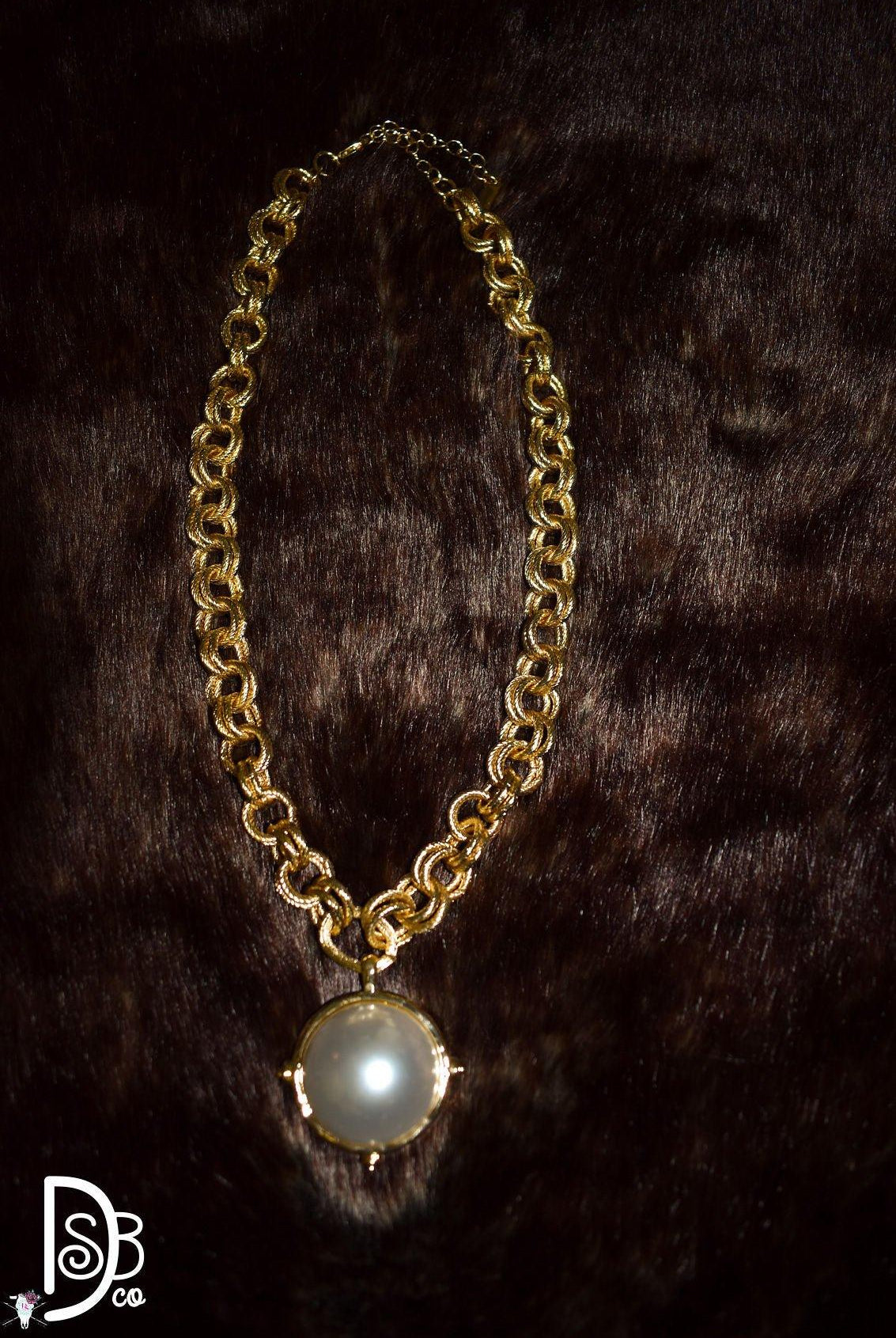 Pearl Bead Pendant Necklace - Deadwood South Boutique & Company LLC