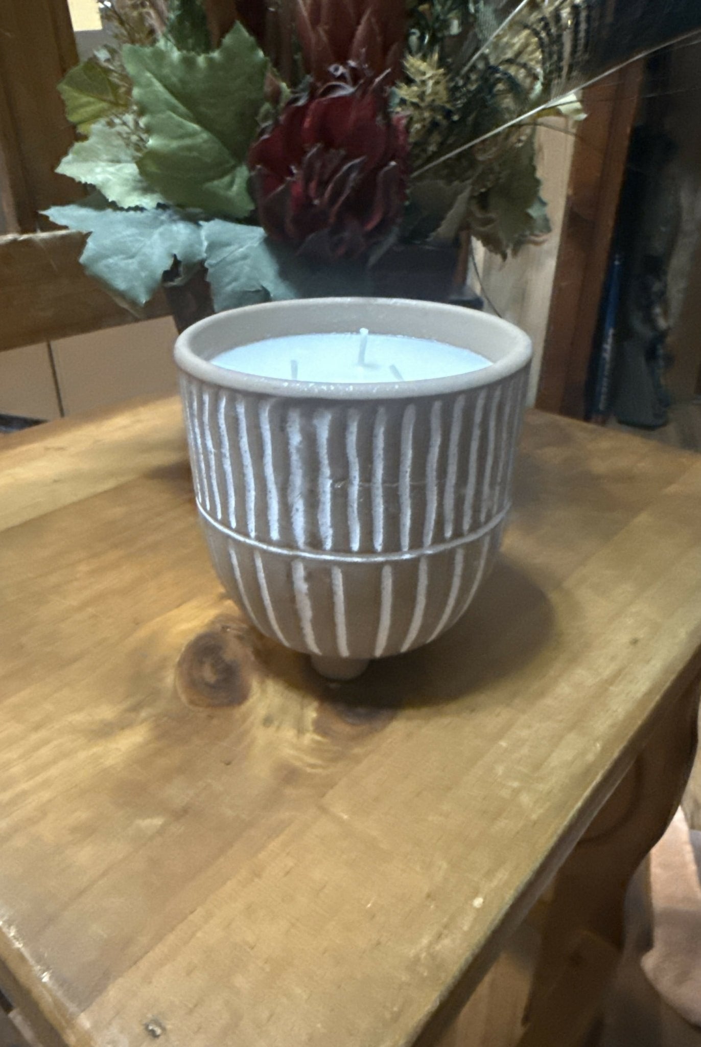 Pottery Candle - Baccarat Rouge - Deadwood South Boutique & Company LLC
