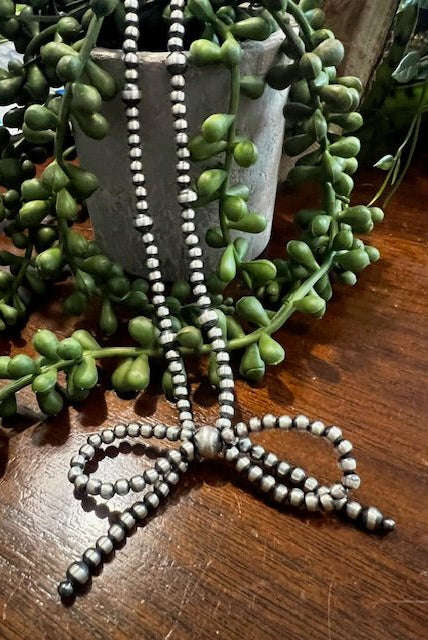 Sterling Silver 18" Varied Pearl Bow Necklace - Deadwood South Boutique & Company LLC
