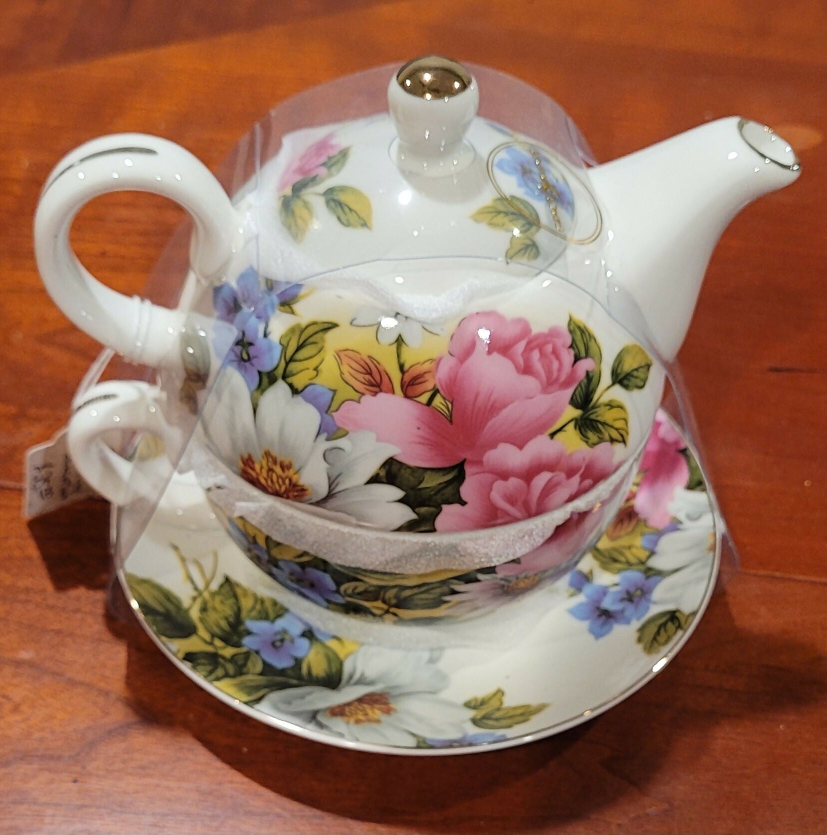 Tea Pot/Cup/Saucer Set - Deadwood South Boutique & Company LLC