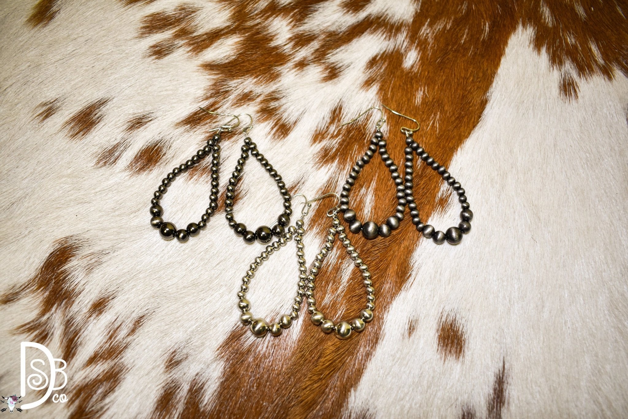 Teardrop Graduated Pearl Beaded Earrings - Deadwood South Boutique & Company LLC