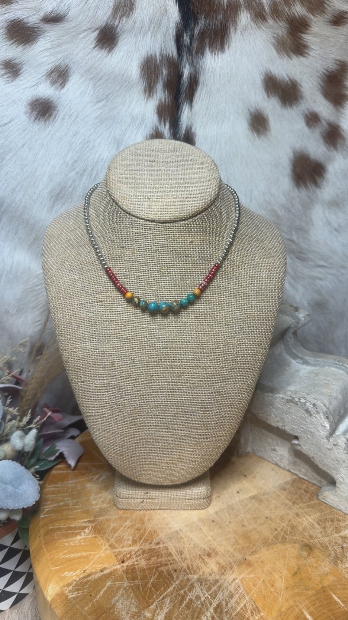 The Fashion Spiny & Pearl Necklace - Deadwood South Boutique & Company LLC