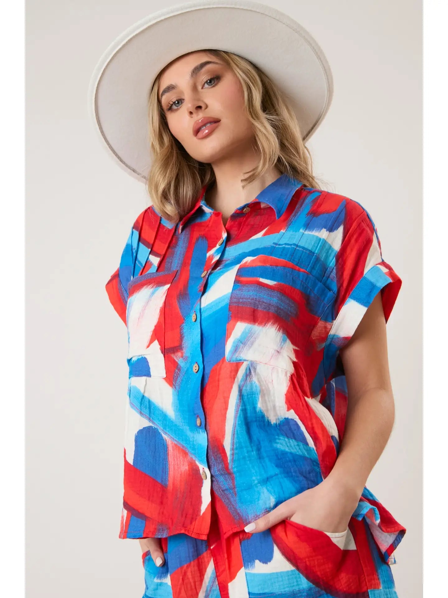 The Town Spirit Top - Deadwood South Boutique & Company LLC