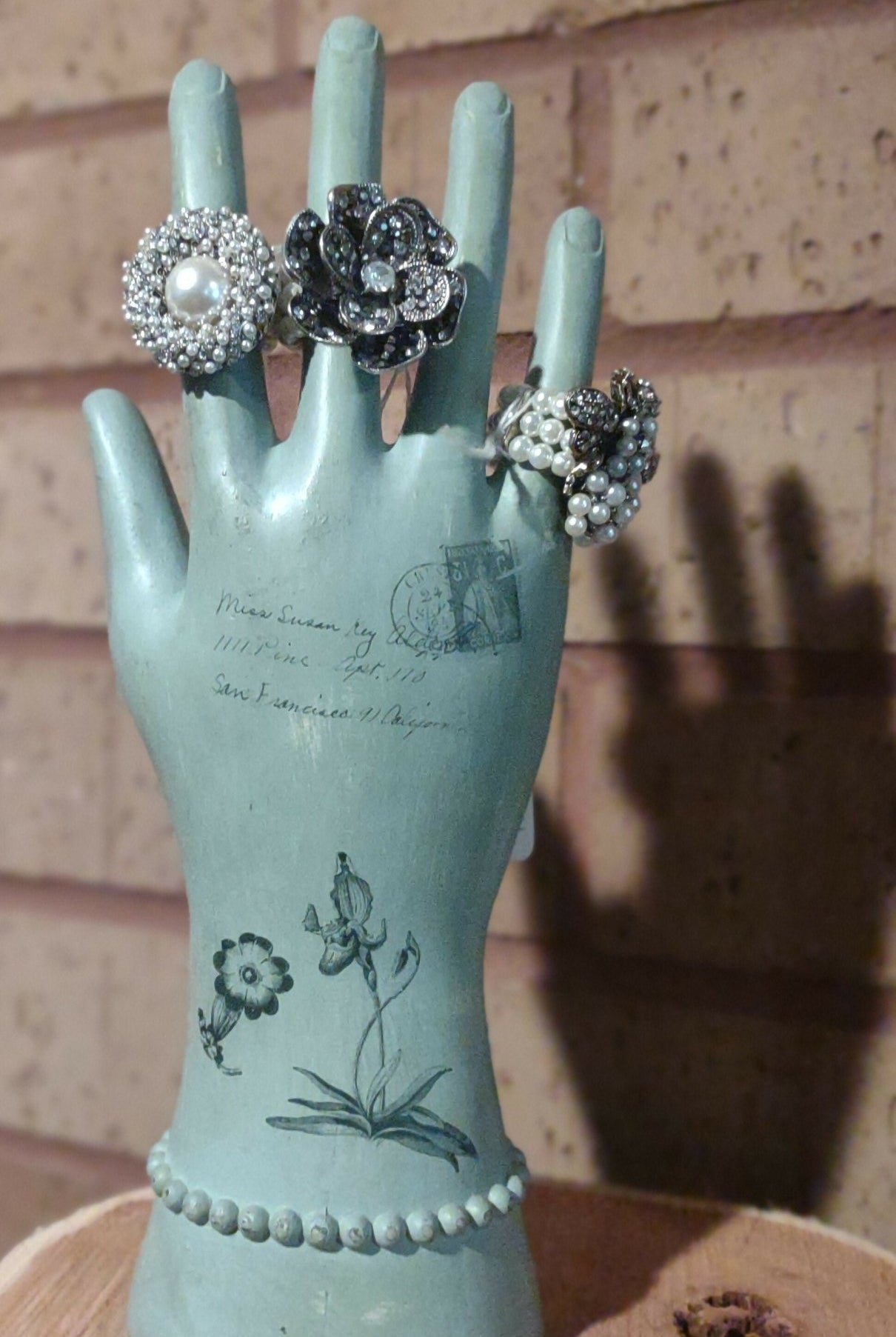 Victorian Hand - Deadwood South Boutique & Company LLC