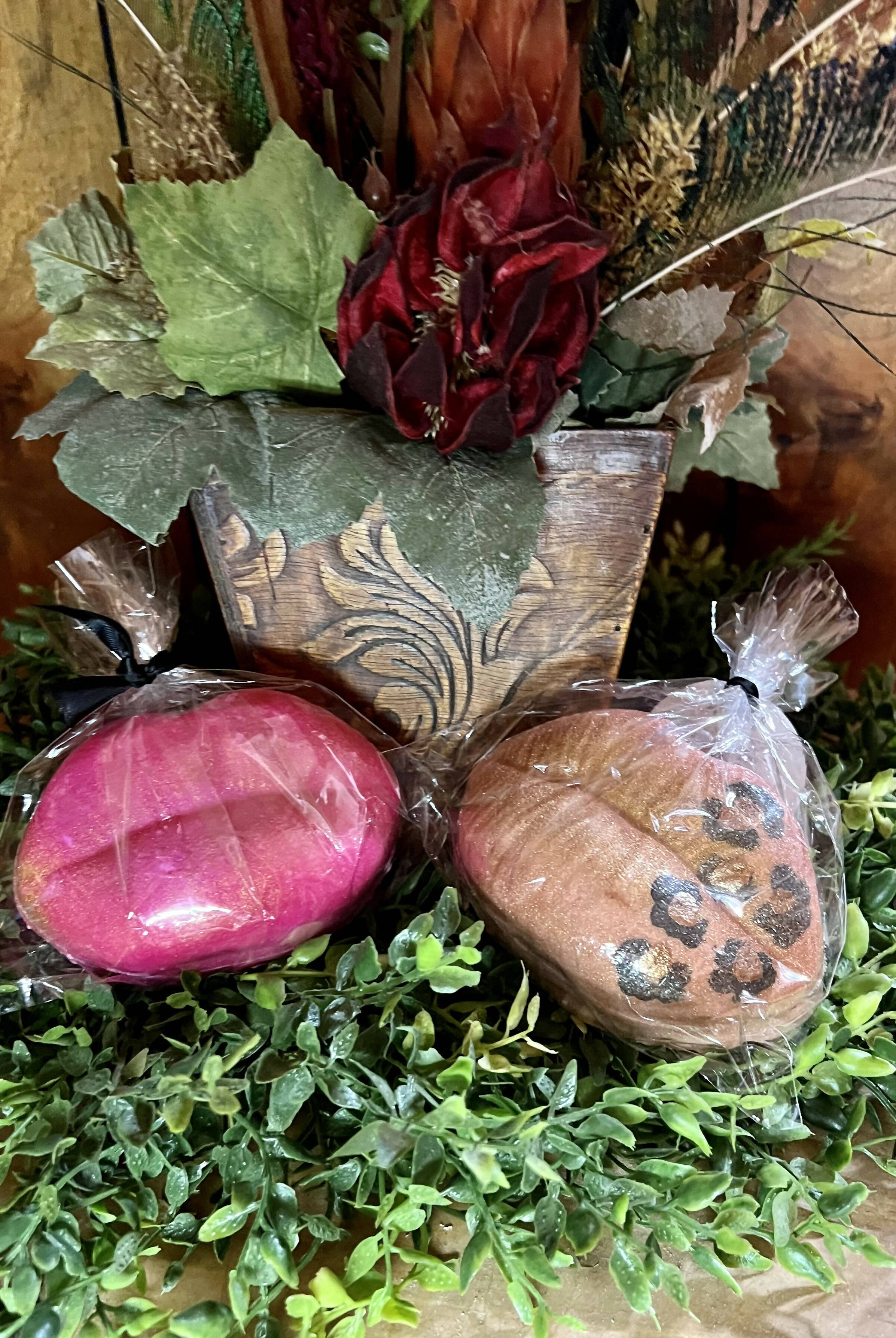 Pucker Up Bath Bomb-Bath Bombs-Vintage Cowgirl-Deadwood South Boutique, Women's Fashion Boutique in Henderson, TX