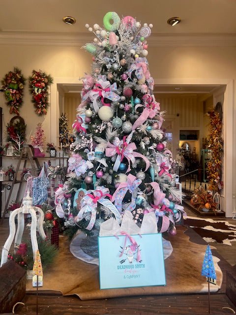 🎁 The Season of Giving: Why Shopping Local Means the World