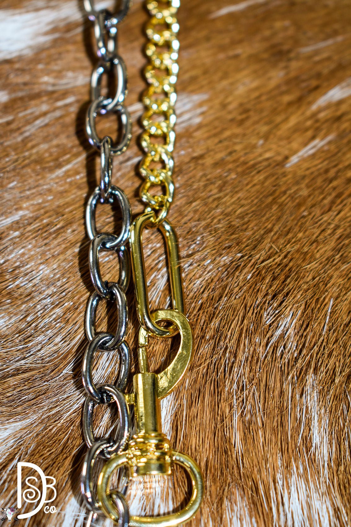 18" 18K Two Toned Plated Chain Necklace w/ Horse Pendant - Deadwood South Boutique & Company LLC