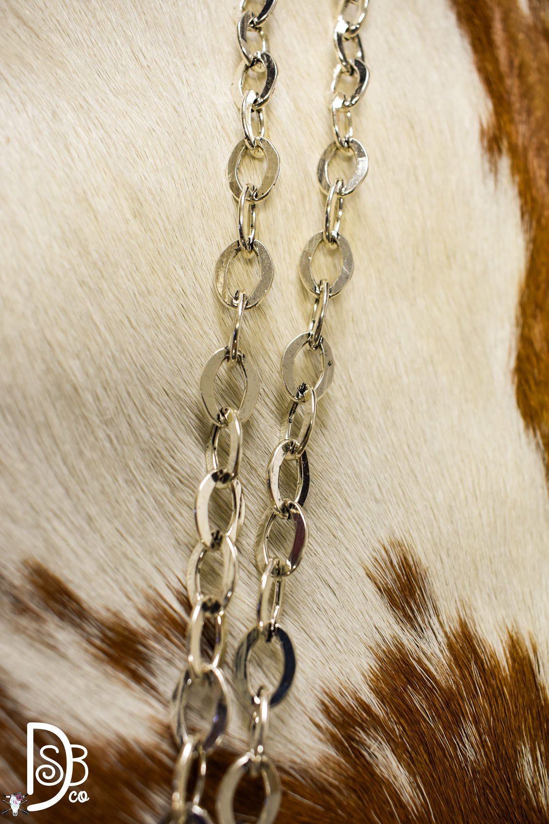 34" Fashion Silver Chain w/ Toggle Closure & Large Horseshoe Pendant - Deadwood South Boutique & Company LLC