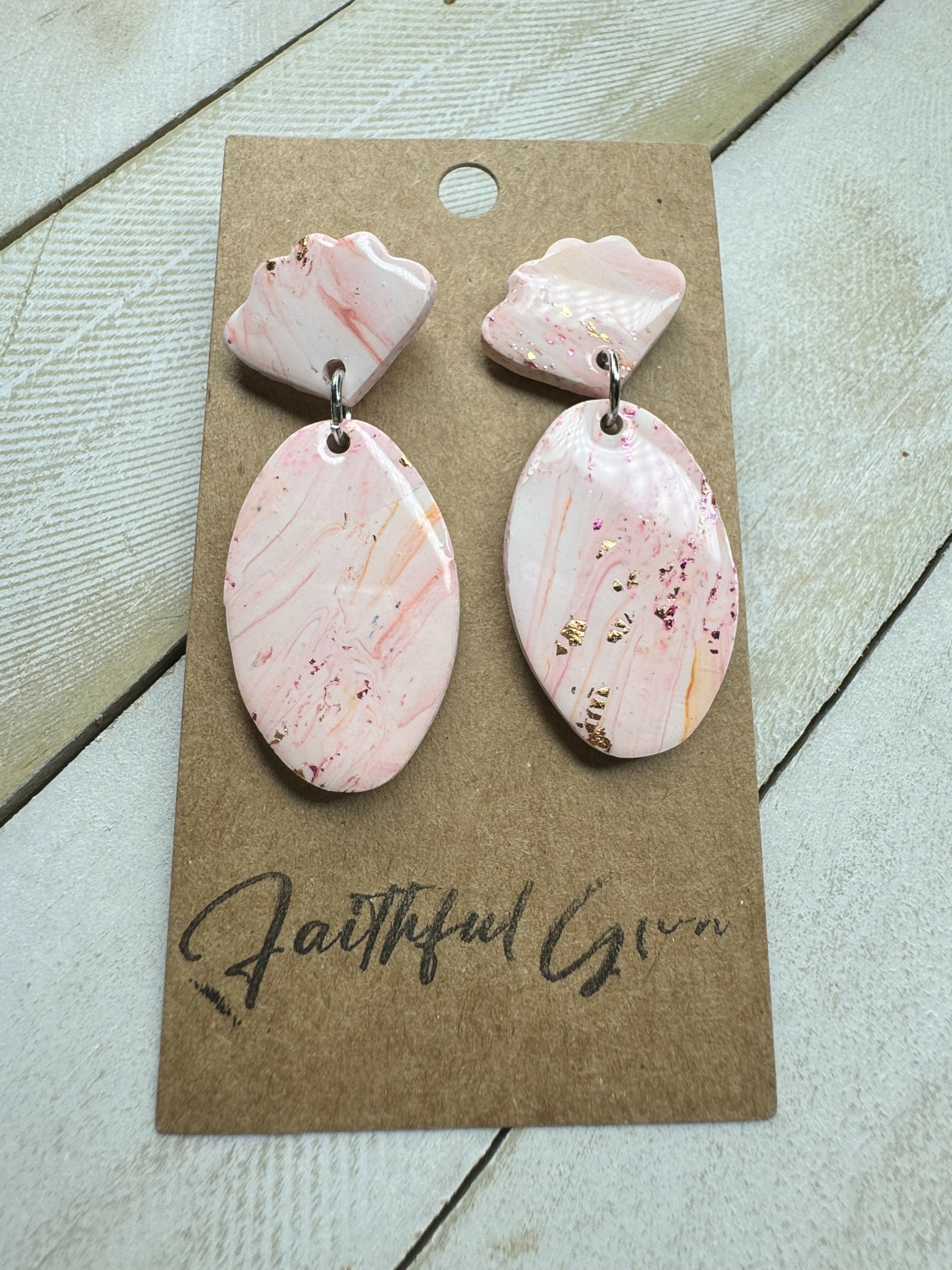 Blush Clam Dangle-Jewelry-Faithful Glow-Deadwood South Boutique, Women's Fashion Boutique in Henderson, TX