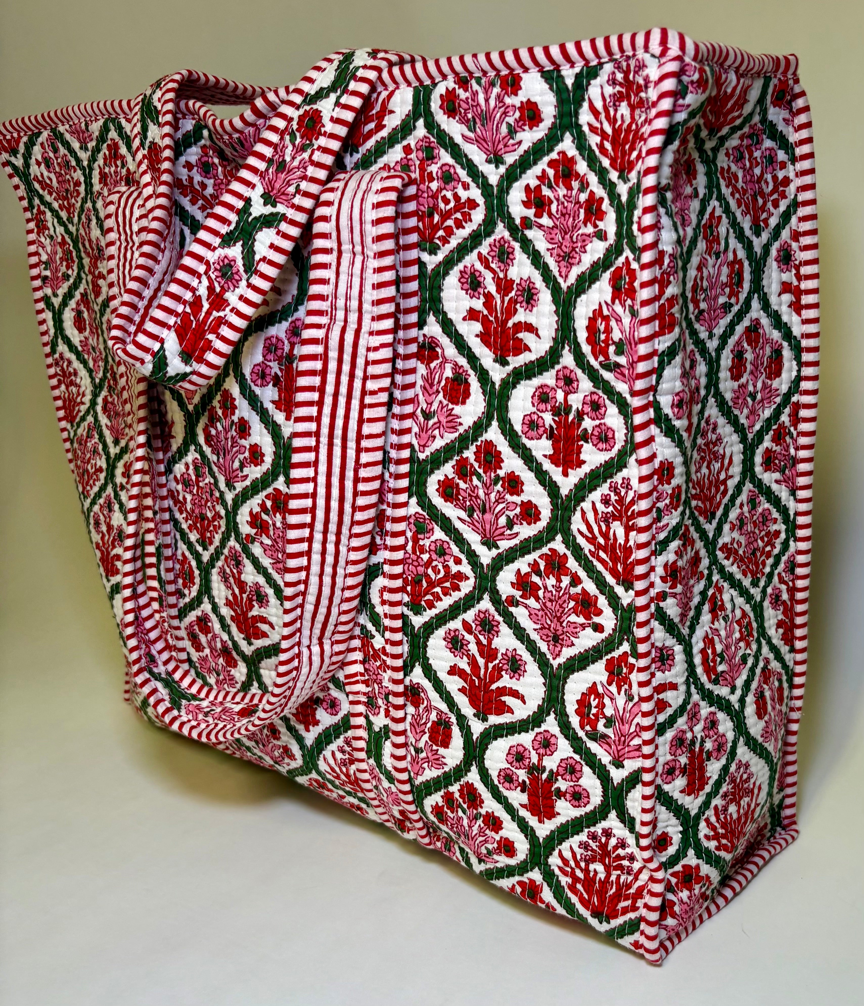 バッグ CORAL HEART QUILT MEDIUM MULTI TOTE CORAL HEART QUILT MEDIUM MULTI TOTE