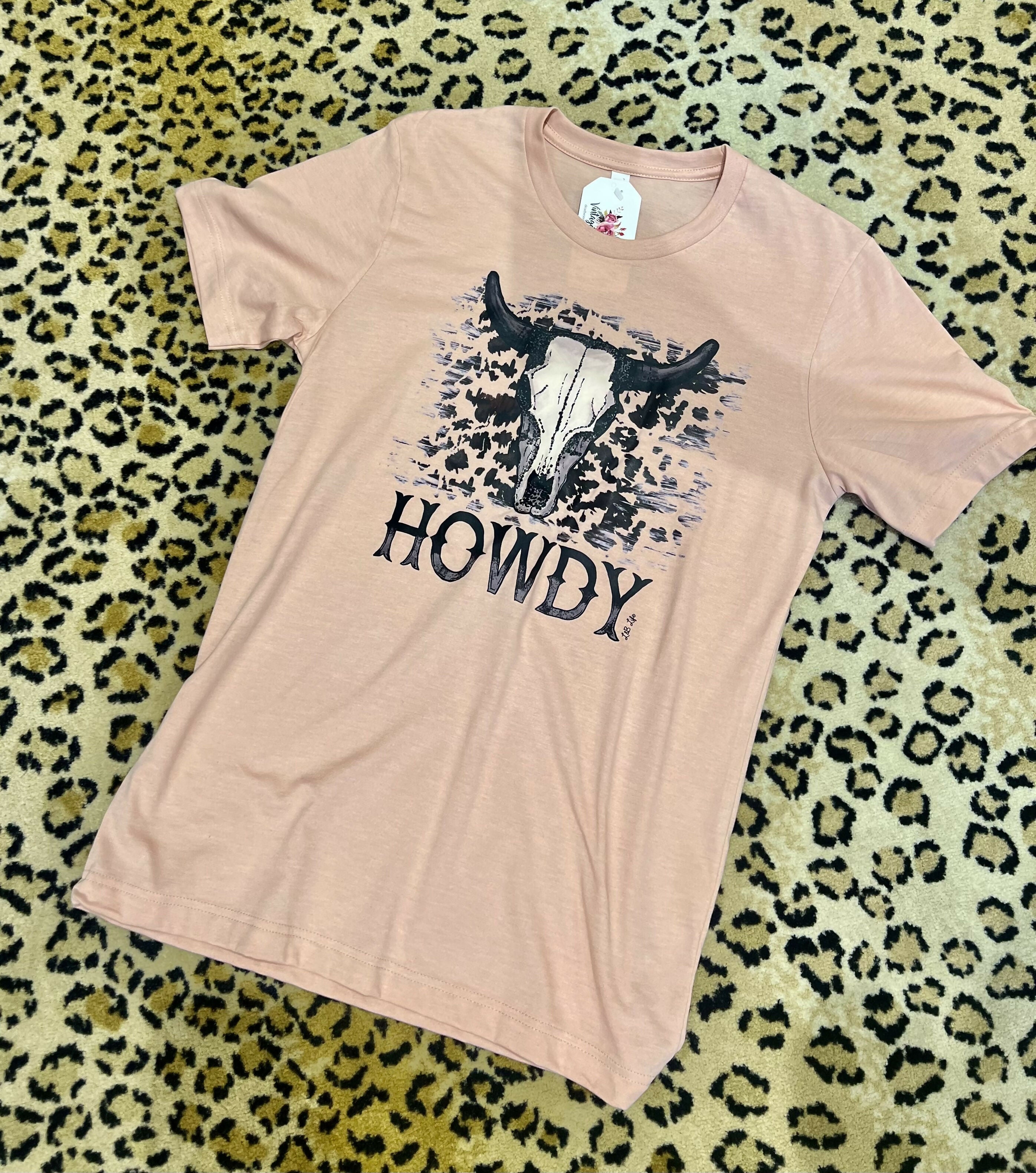 Howdy Graphic Tee-Graphic Tees-Vintage Cowgirl-Deadwood South Boutique, Women's Fashion Boutique in Henderson, TX