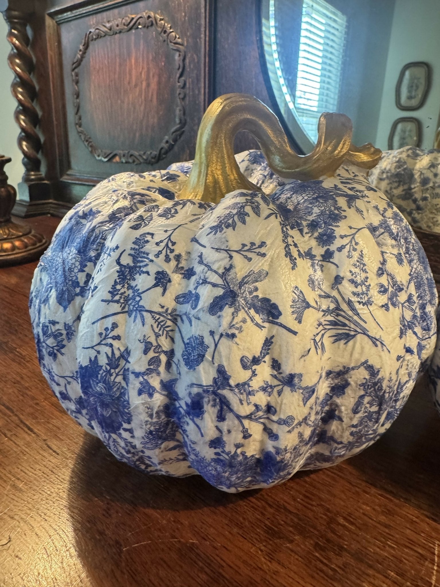 Blue medium pumpkin - Deadwood South Boutique & Company LLC
