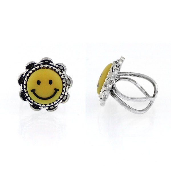 Flower Smiley Fashion Ring - Deadwood South Boutique & Company LLC