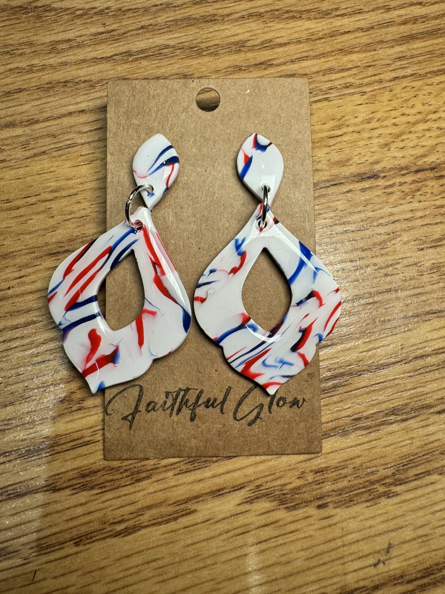 H - Town Elegant Dangle - Deadwood South Boutique & Company LLC