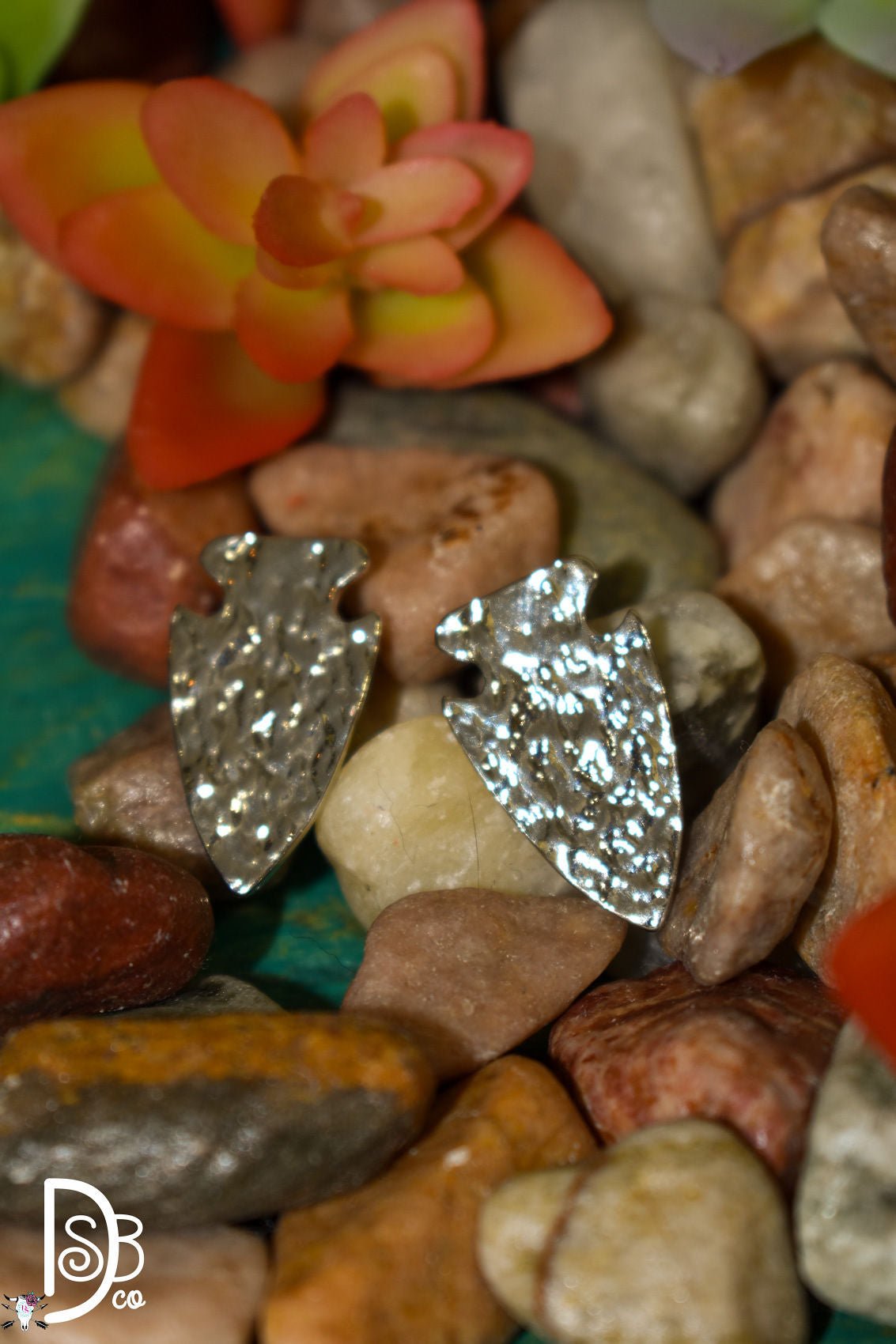 Hammered Arrowhead Earrings - Deadwood South Boutique & Company LLC