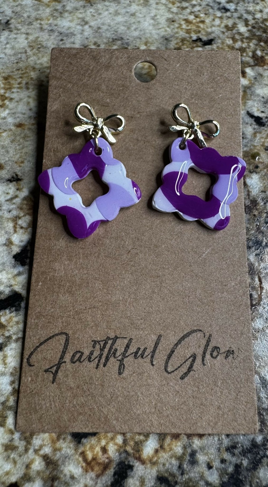 Lavender Jax Bow - Deadwood South Boutique & Company LLC