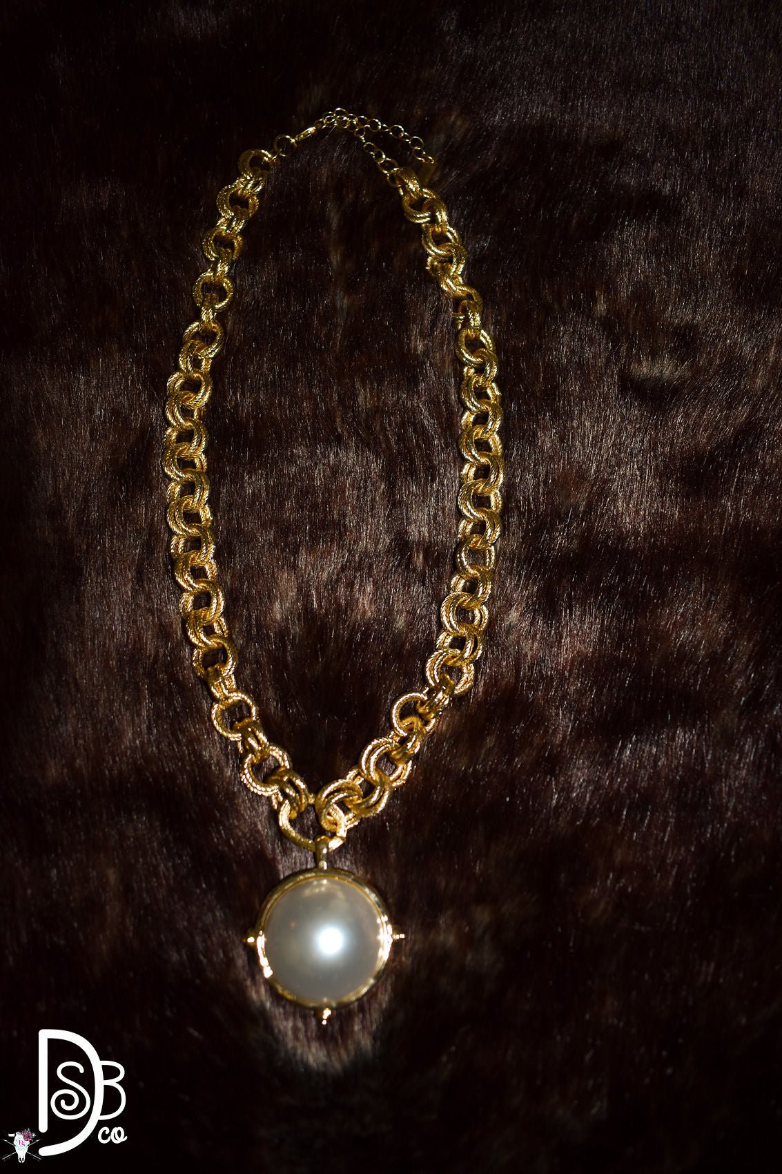 Pearl Bead Pendant Necklace - Deadwood South Boutique & Company LLC