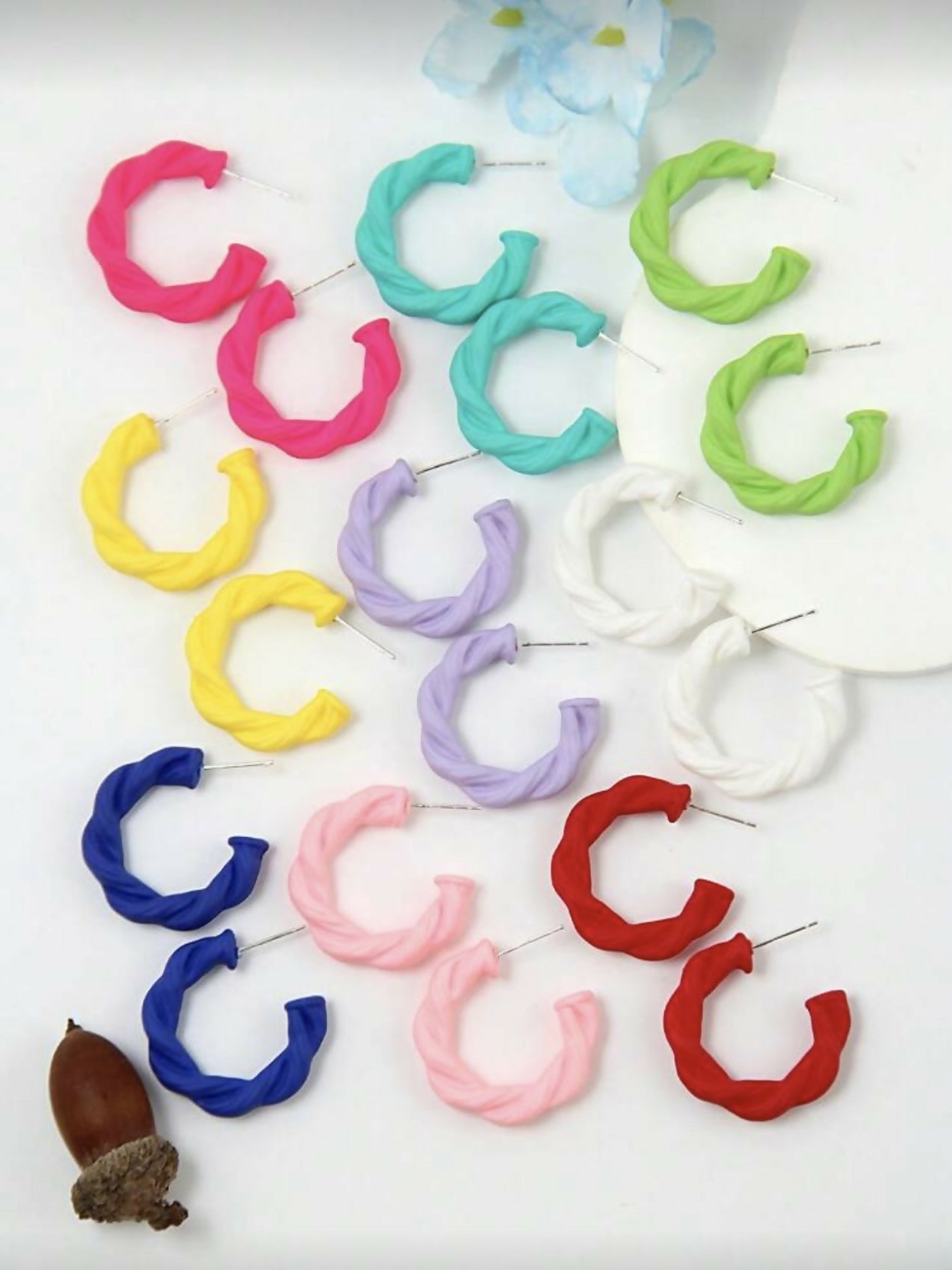 Twisted Hoop - Deadwood South Boutique & Company LLC