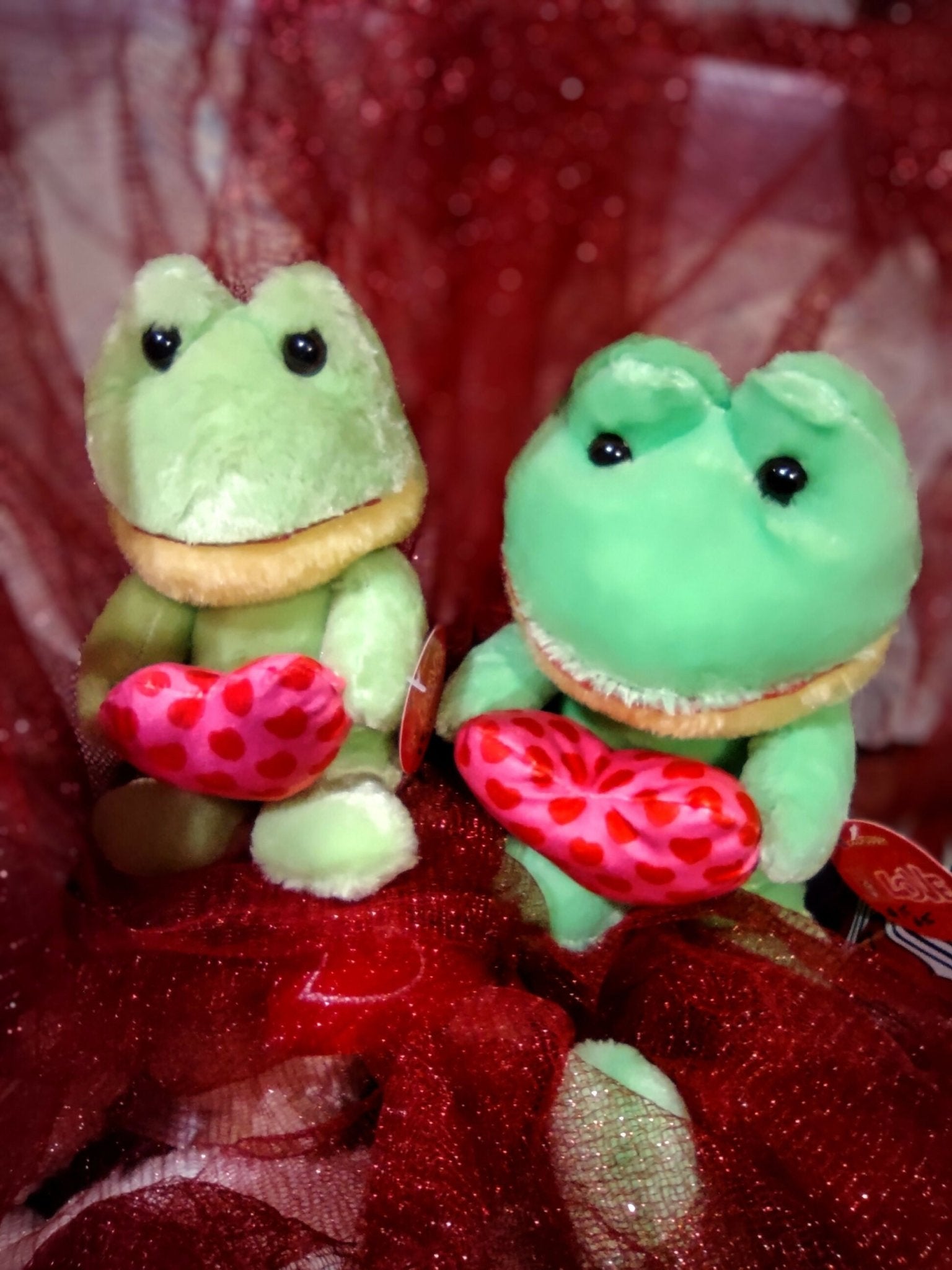 Valentine Frogs - Deadwood South Boutique & Company LLC