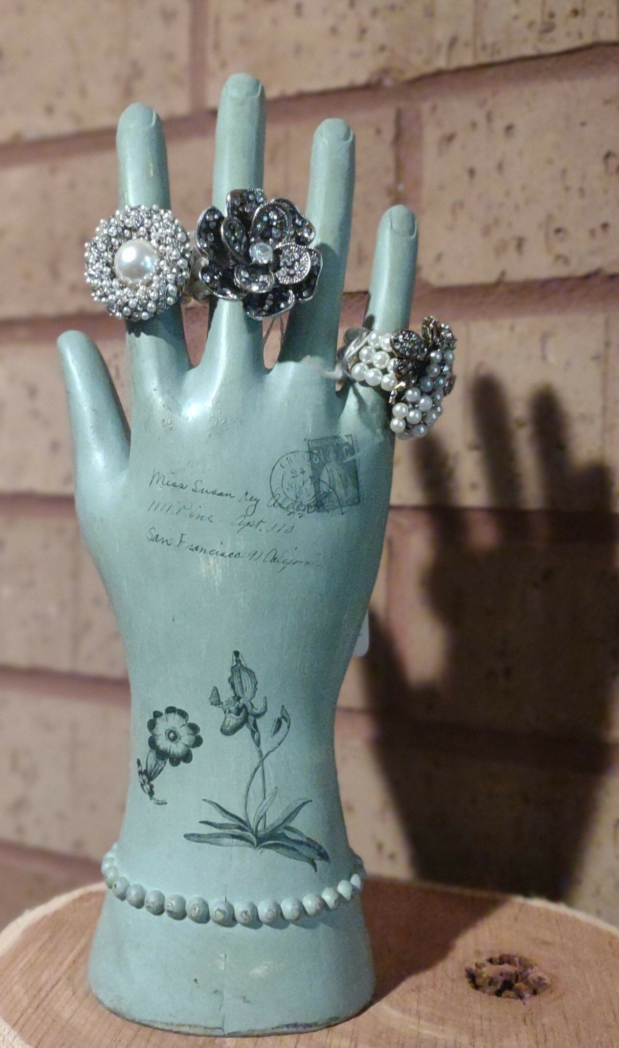 Victorian Hand - Deadwood South Boutique & Company LLC