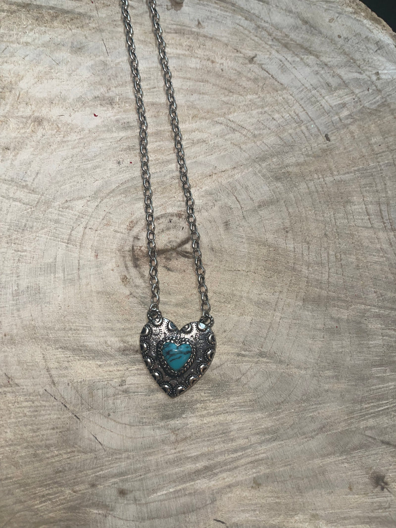 Western Heart Fashion Necklace