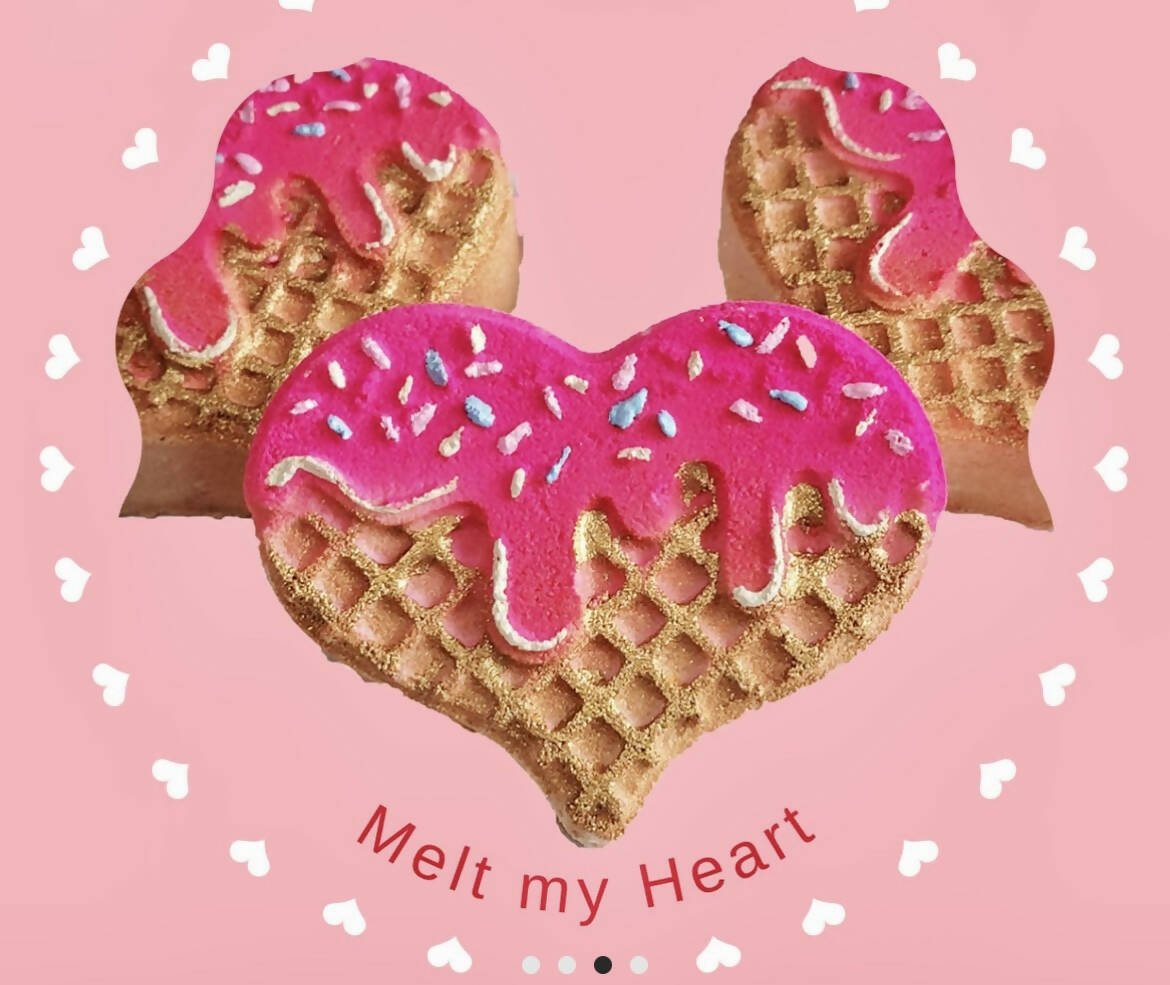 Melt my Heart Bath Bomb - Deadwood South Boutique & Company LLC