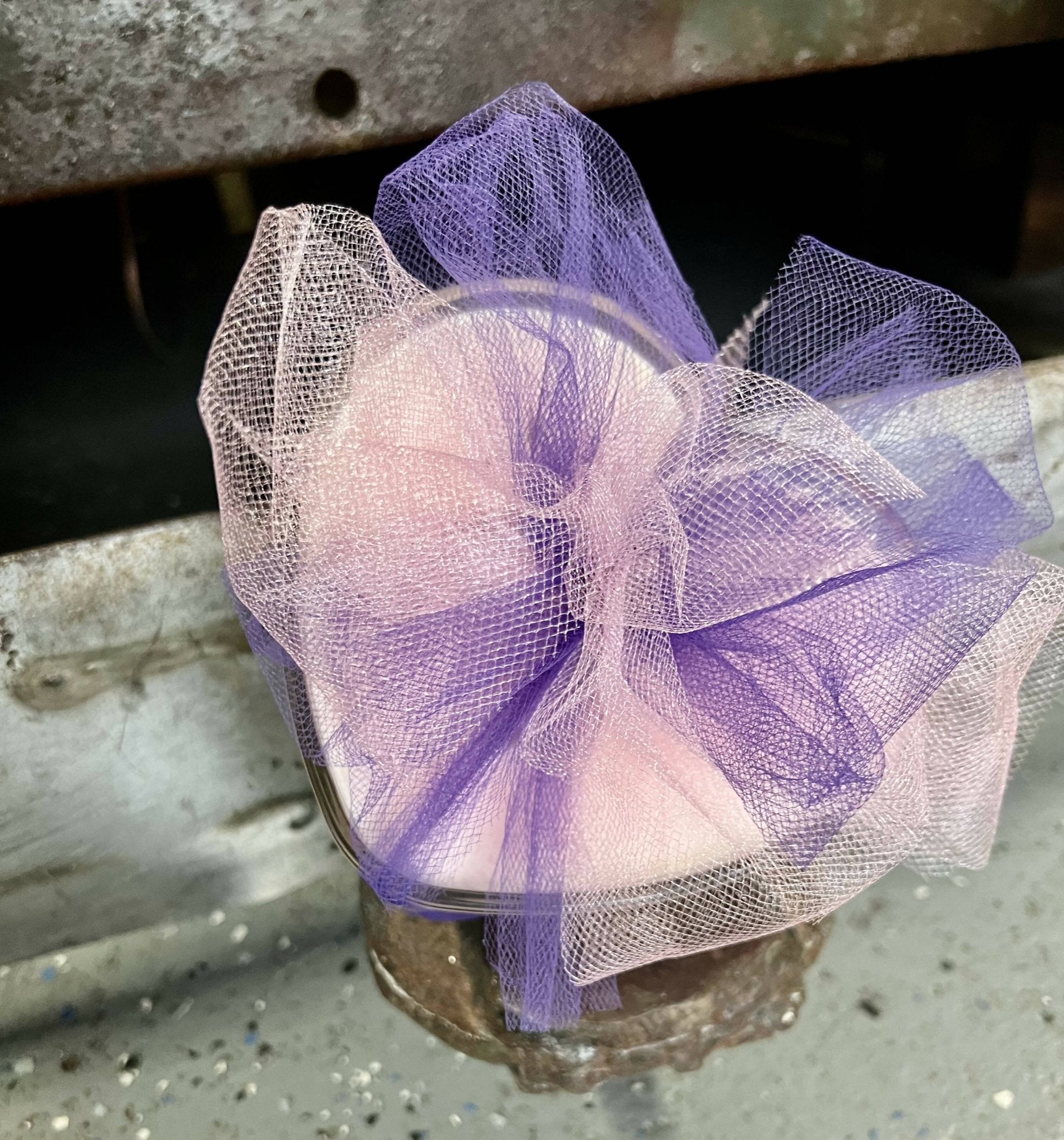 Sweet Pea Glass Candle - Deadwood South Boutique & Company LLC